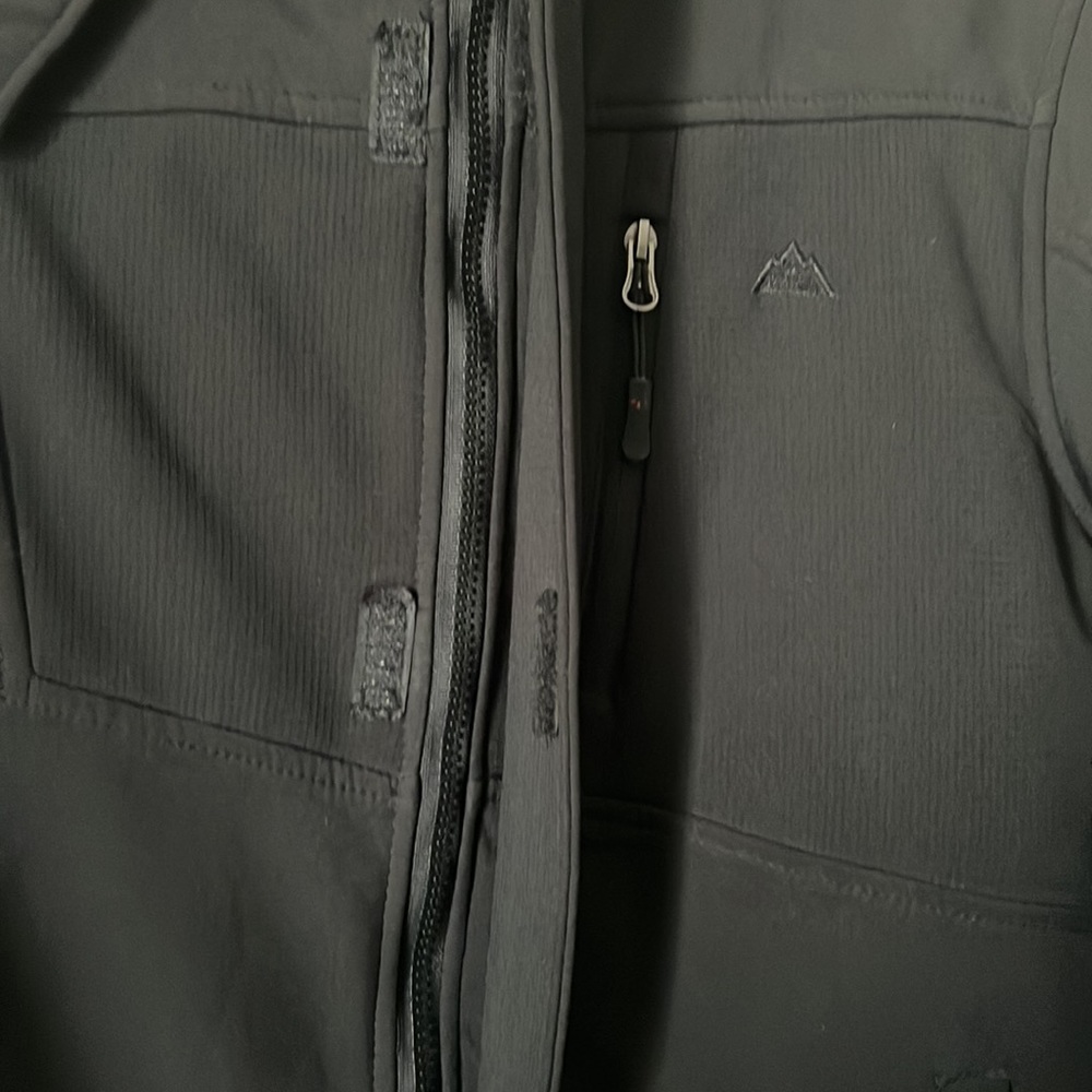 SNOZU Performance Jacket - Picture 10 of 15